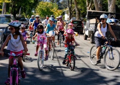 Heading down Mariposa Ave